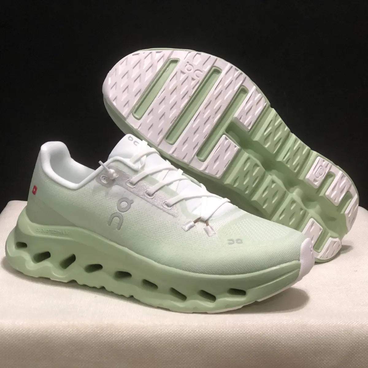 Cloudtilt - Light Mint