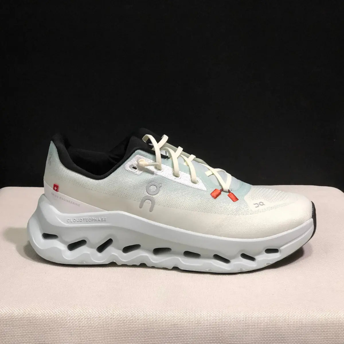 Cloudtilt - Mineral Ivory